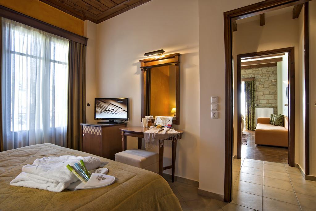 Alpen House Hotel & Suites Арахова Номер фото