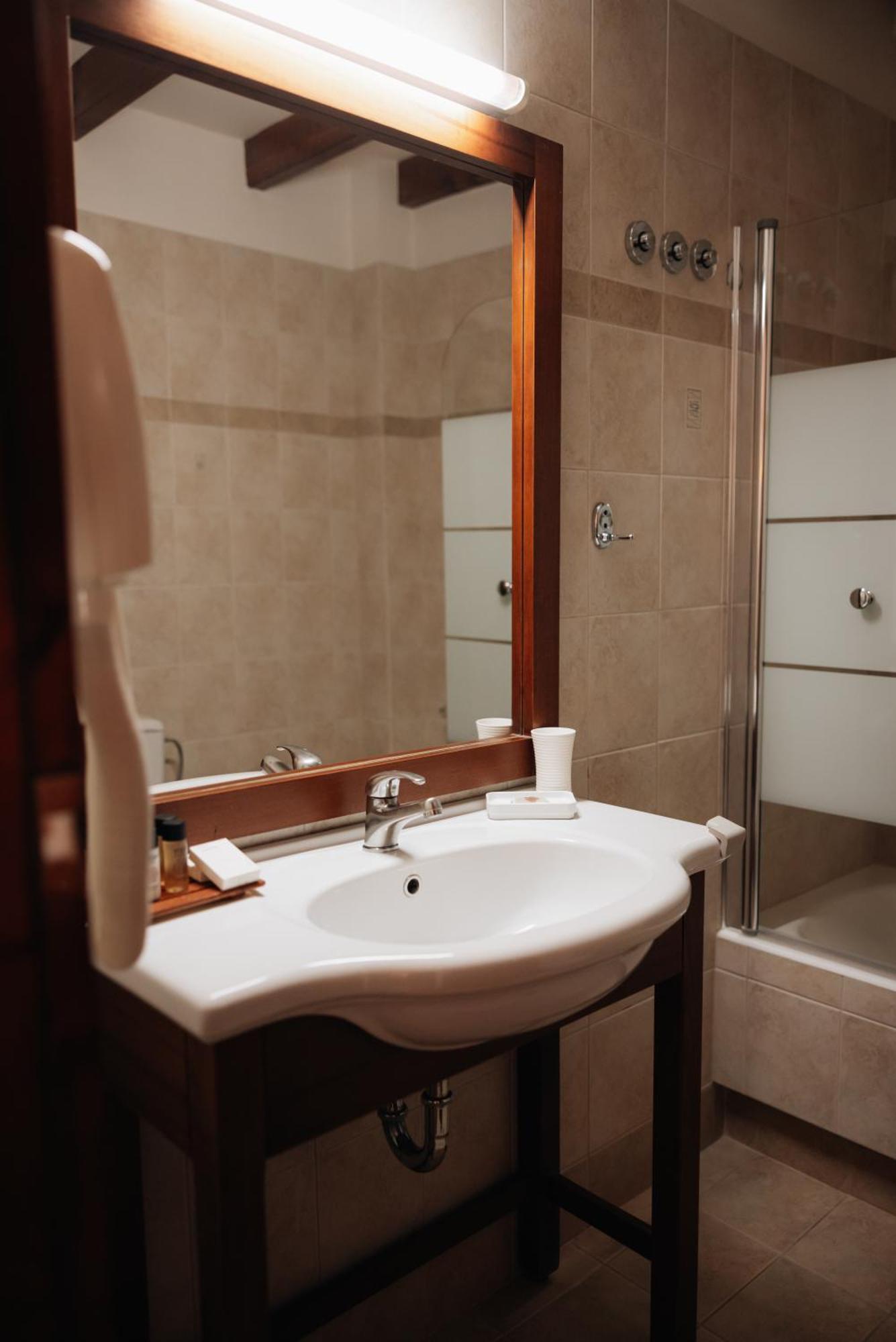 Alpen House Hotel & Suites Арахова Экстерьер фото